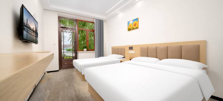 大兴安岭桃元宾馆(加格达奇火车站店)图片