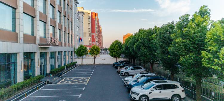 蓼城嘉利大酒店(霍邱县政府政务服务中心店)图片