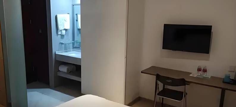 穆棱海东快捷宾馆图片