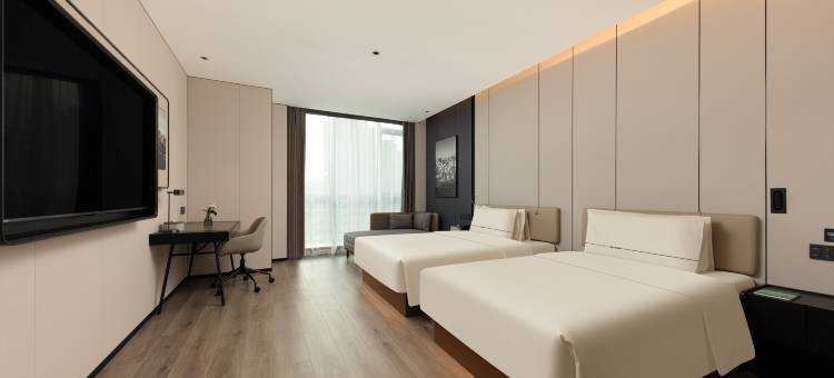 泉州南安南洋财富中心亚朵酒店图片