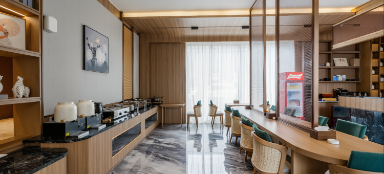 一宅新中式合院·智能客控丨设计师美学轻奢酒店(雅安高铁站店)图片