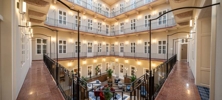 贝思利克酒店(BasiliQ Hotel)图片