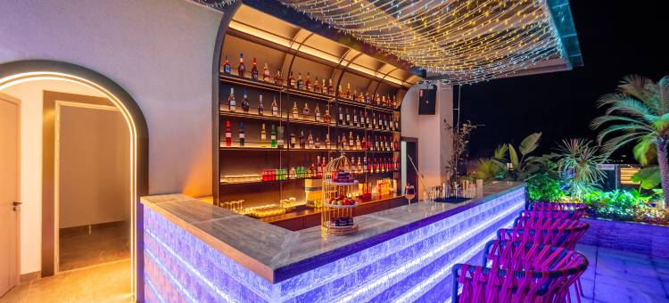 云锦美居高空泳池度假酒店(西双版纳景洪告庄星光夜市店)图片