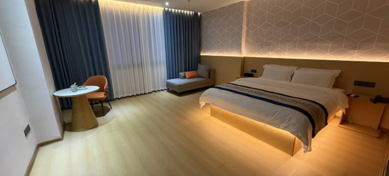 天天酒店(博白宝中宝广场文化路店)图片