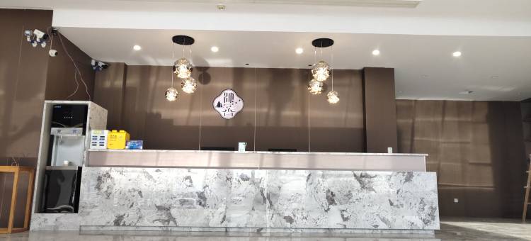 忱香酒店(孔家庄商业街汽车站店)图片