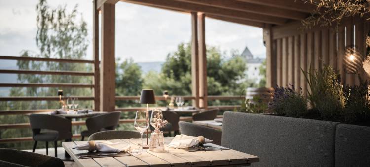 普雷苏利斯隐居公寓和餐厅(Presulis Hideaway Apartments & Restaurant)图片