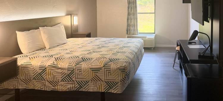 弗吉尼亚范西峡口6号汽车旅馆(Motel 6 Fancy Gap, VA)图片