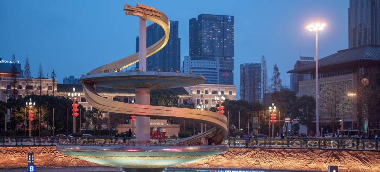 和光·ALIENSPACE 外星人电竞酒店(成都天府广场春熙路店)图片