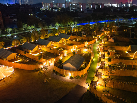 花间集轻奢城市营地