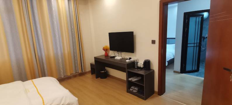 轻创商务酒店图片