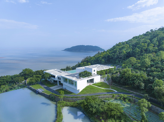霞浦鸣野秋芦海上度假村