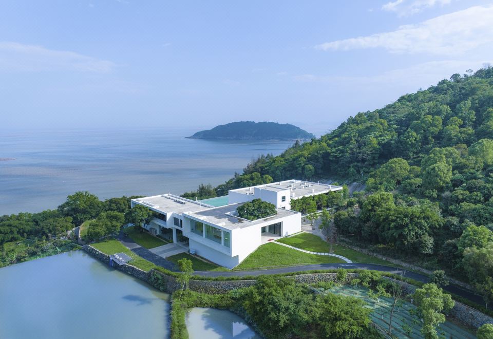 霞浦鸣野秋芦海上度假村外景图