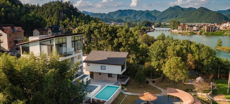 两亩伴Villa民宿(OMG心跳乐园店)图片