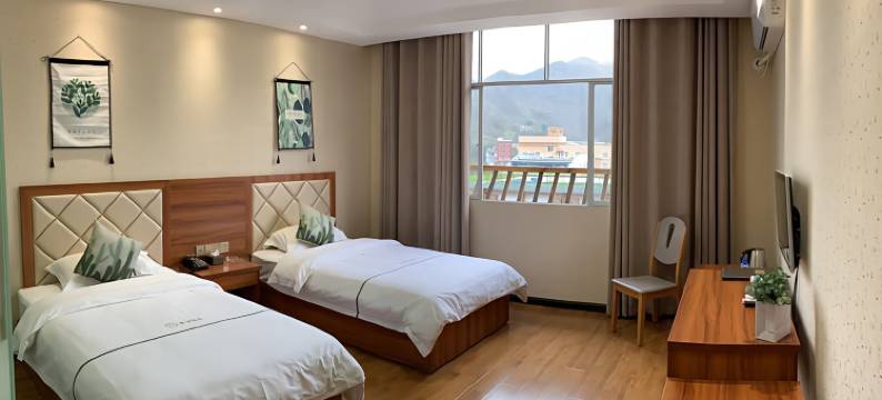 施秉金碧酒店图片