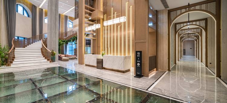 崇左丽呈华廷酒店(崇左高铁南站店)图片