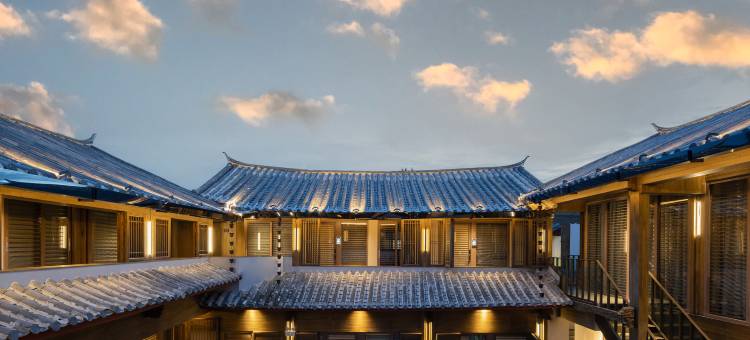 一生有你丨CafeCoCo日照金山·屋顶花园设计师民宿(古城大水车店)图片