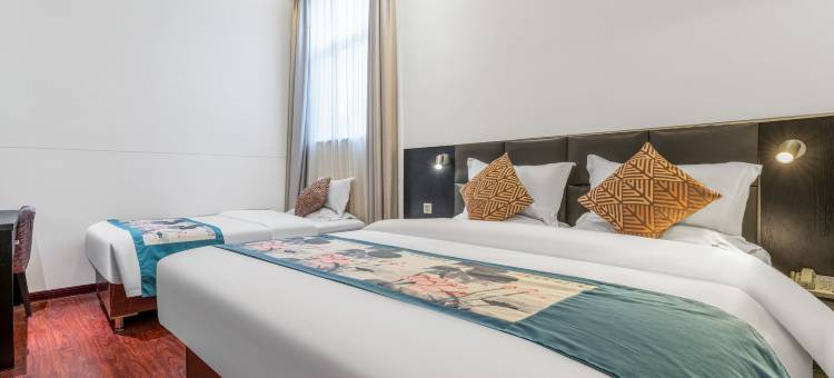 柏维轻居酒店(建设中路濮阳市中心广场店)图片