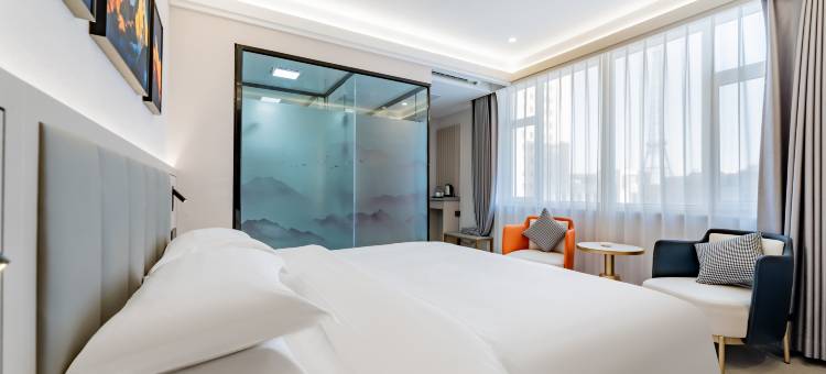 大天悠品酒店(呼和浩特海亮广场中山路地铁站店)图片