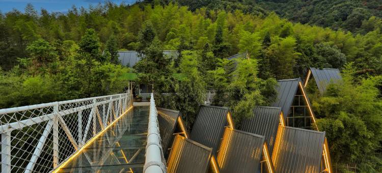 竹尖上的树屋民宿图片