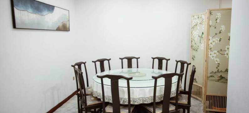 华宜森商旅酒店(西安高铁北站西工大店)图片