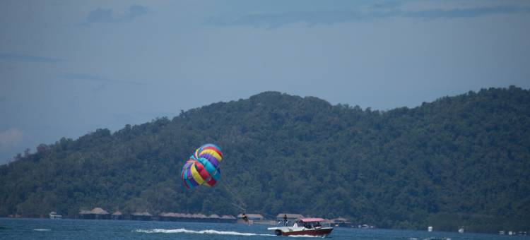 OYO 90980彩虹岛士邦加(OYO 90980 Rainbow Island Sepanggar)图片