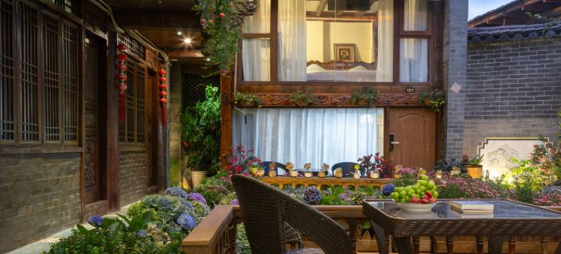 六十八号·日照金山雪山观景美宿(丽江古城四方街店)图片