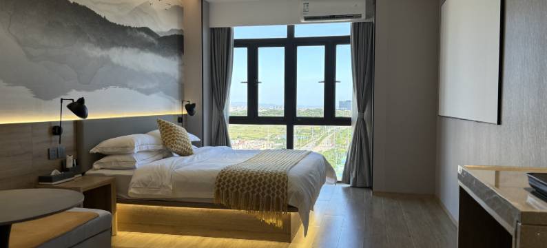 厦门翔安泰禾广场厦朵Housing高层观景酒店(汇景文教园店)图片
