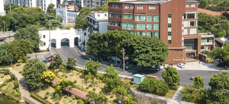 赣州君琅御品酒店(江南宋城文化旅游区郁孤台公园店)图片