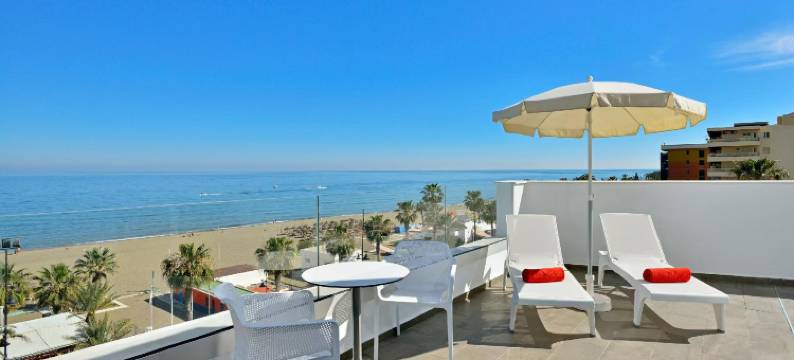 拾涧海公寓(月亮湾店)图片