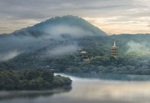 Hilton Garden Inn Hangzhou West Lake Hotel Overview