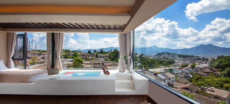 岚悦里·丽江琉璃宫360度极景恒温温泉馆图片