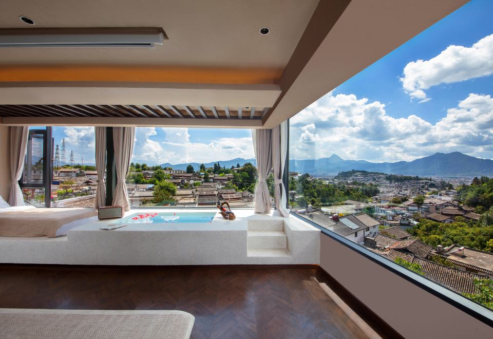 Lijiang LiuLigong 360 degrees Hot Spring Hotel over view