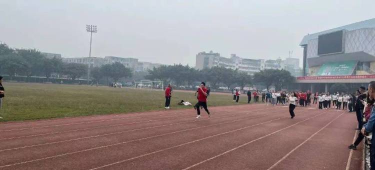环球·博圣酒店(高铁西站与客运中心店)图片