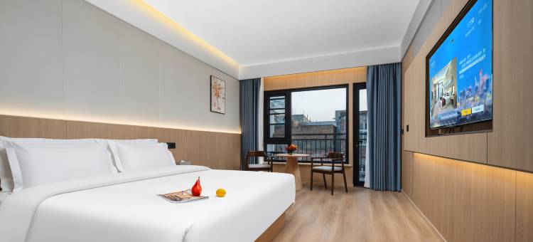 丽呈睿轩酒店(洛阳洛邑古城丽景门十字街店)图片