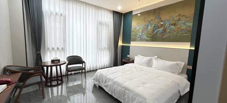 西充华馨大酒店(文化广场店)图片