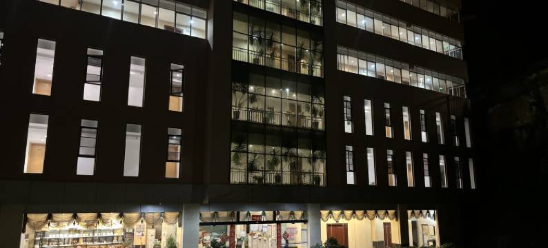 元阳江外饭店图片