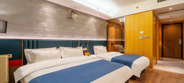 WHALE ISLAND鲸之屿酒店(中山广场富丽华国际店)图片