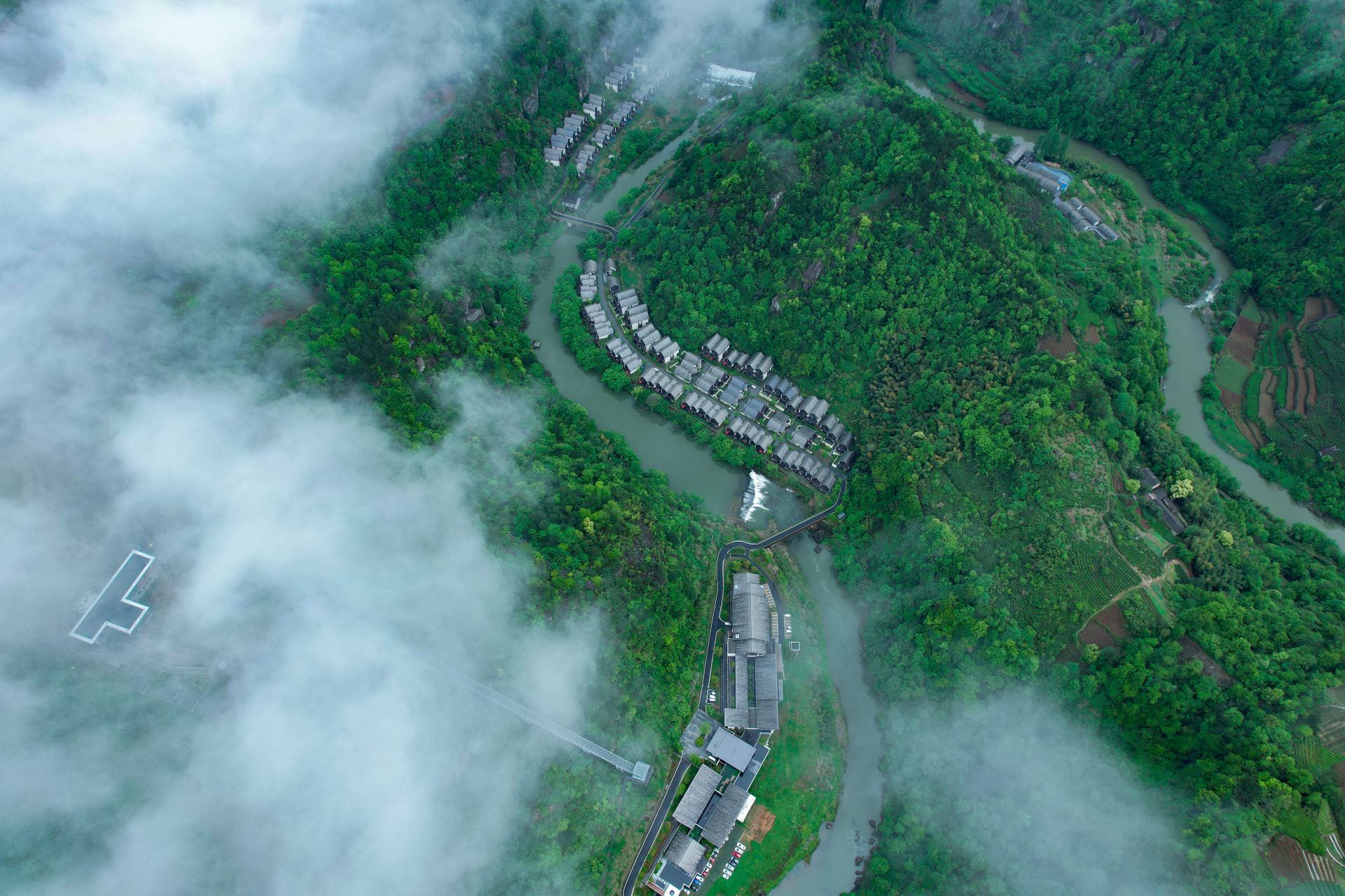 Ahn Lan XinchangHotel Overview