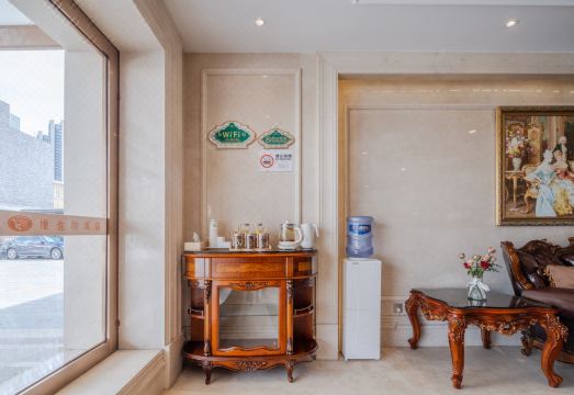 Vienna Hotel (Shenzhen Pingshan High-Speed Railway Station Pingshan Bonded Zone North Gate) Hotel Overview