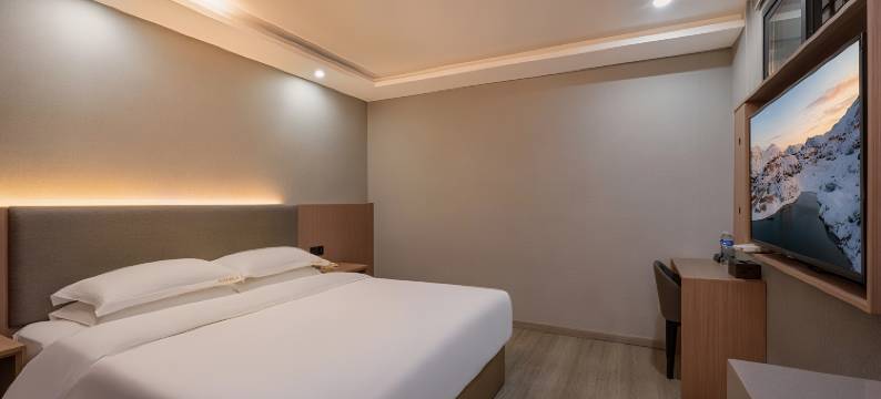 时光漫居酒店(衢州国金中心水亭门店)图片