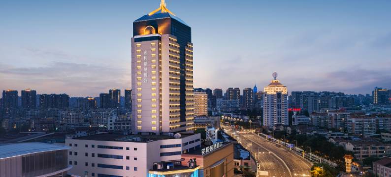 铭悦智慧酒店(常州青果巷吾悦国际广场店)图片