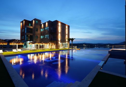 HOTEL OPUS Hotel Overview