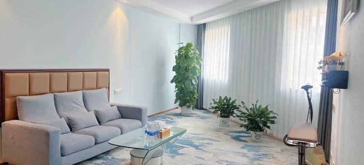 嘉莱特和平国际酒店(八一广场南昌火车站店)图片