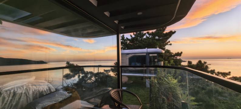 威海合庆湾太空舱民宿(半月湾店)图片