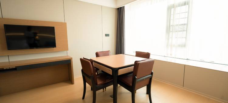 美宜便捷酒店(红安县影视幻城店)图片