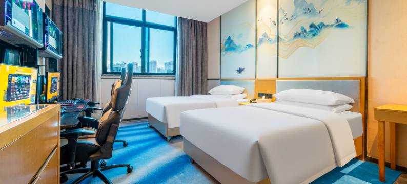 寓约电竞酒店(惠州水口文化体育中心人民路夜市店)图片