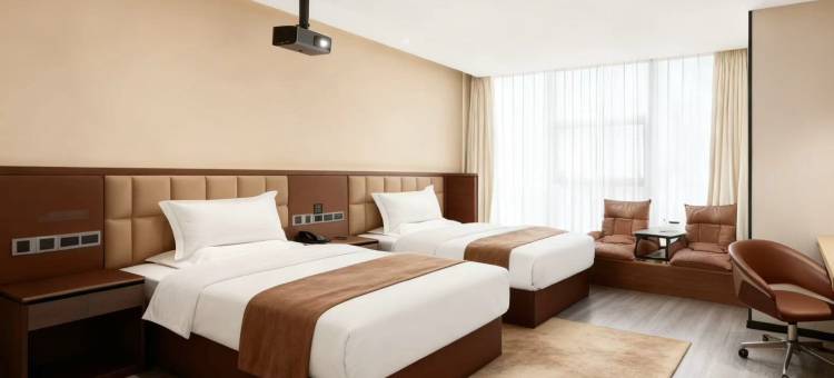 亚悦酒店(重庆解放碑步行街洪崖洞店)图片