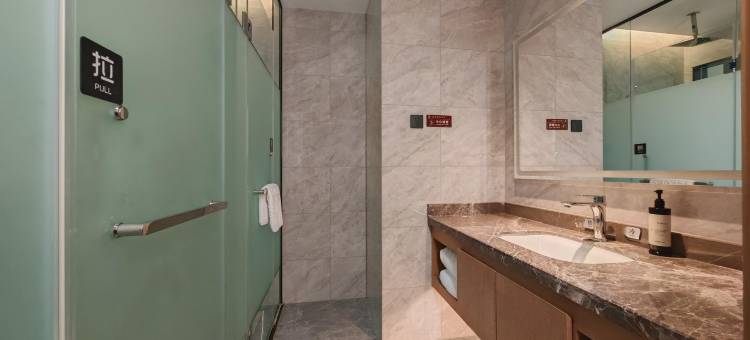 艺陇酒店(福海人民西路店)图片