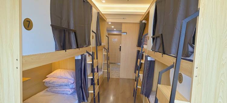 景轩青年旅舍(万象SOHO店)图片