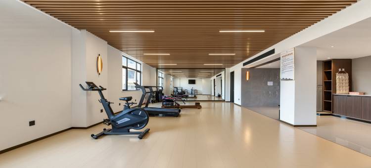 艺龙国际酒店(横店影视城店)图片